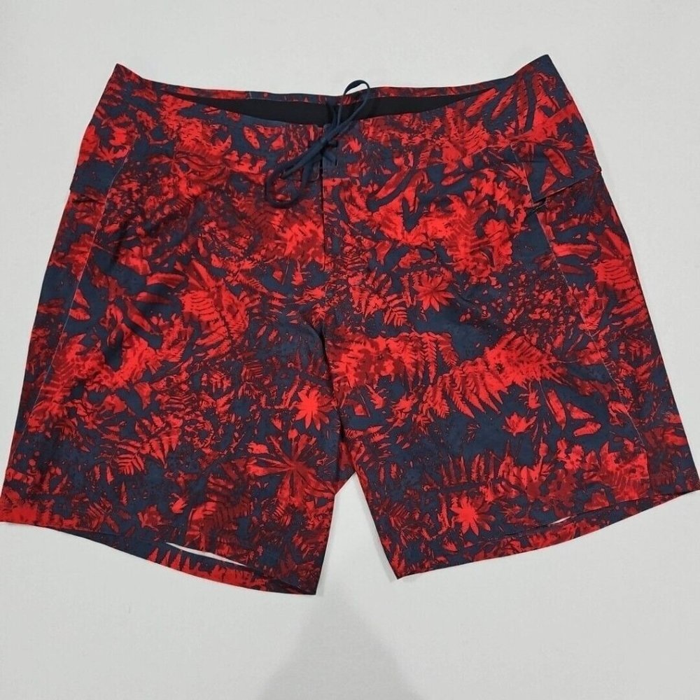 Lululemon Current State Board Short 9” Red Gray Mens Size 40 Unlined Swim Shorts
